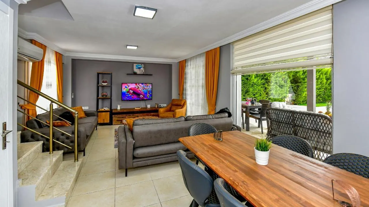 Blue - 4 Bedroom Holiday Villa in Hisarönü Ölüdeniz 0*,  Türkiye