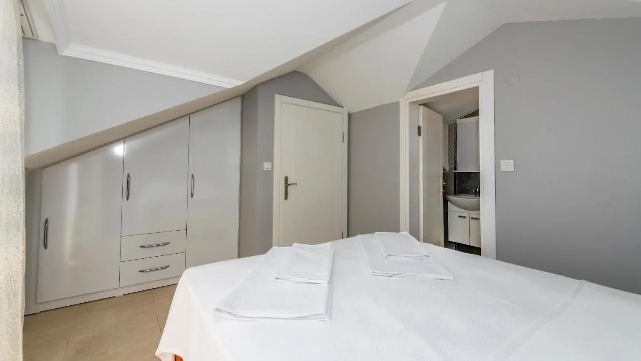 Blue - 4 Bedroom Holiday Villa in Hisarönü Ölüdeniz