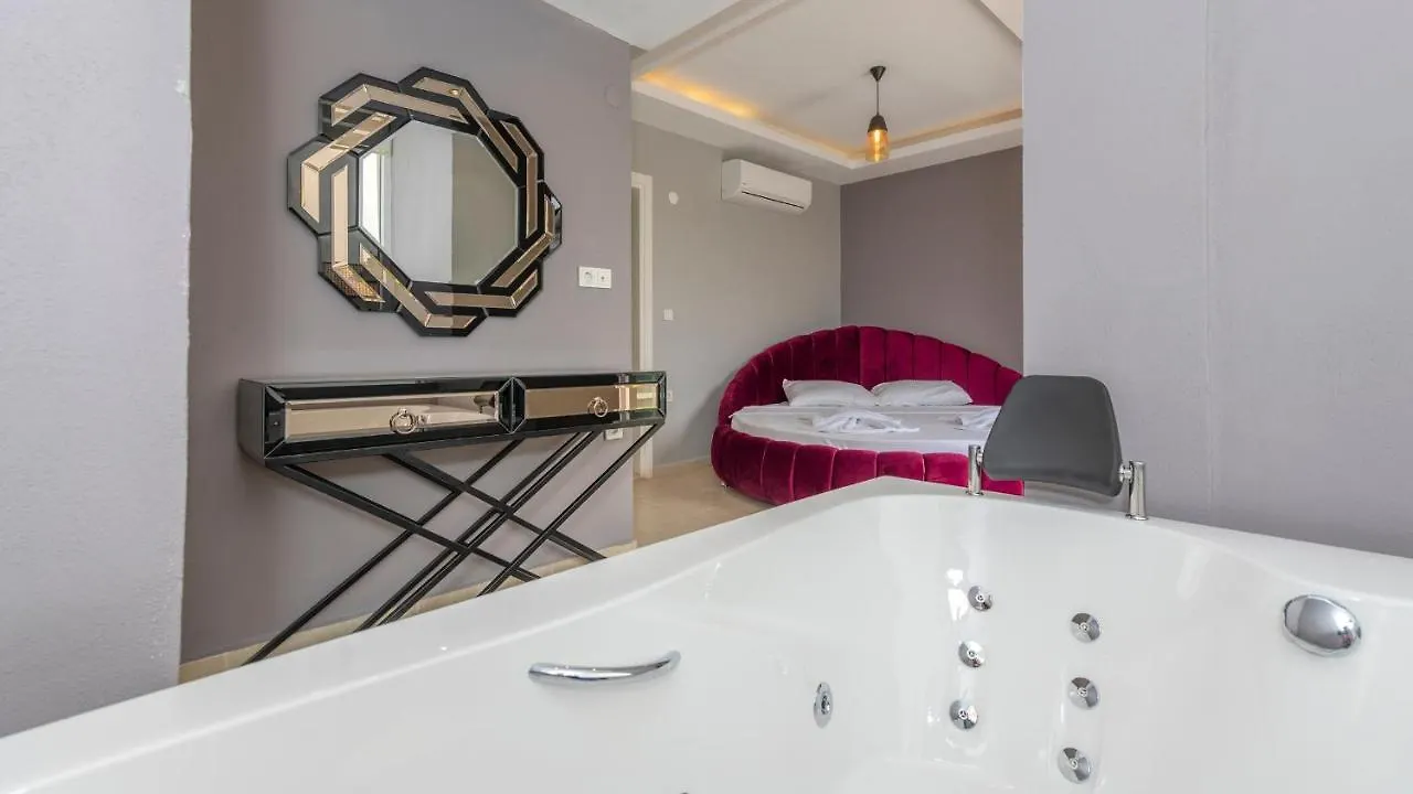 Blue - 4 Bedroom Holiday Villa in Hisarönü Ölüdeniz