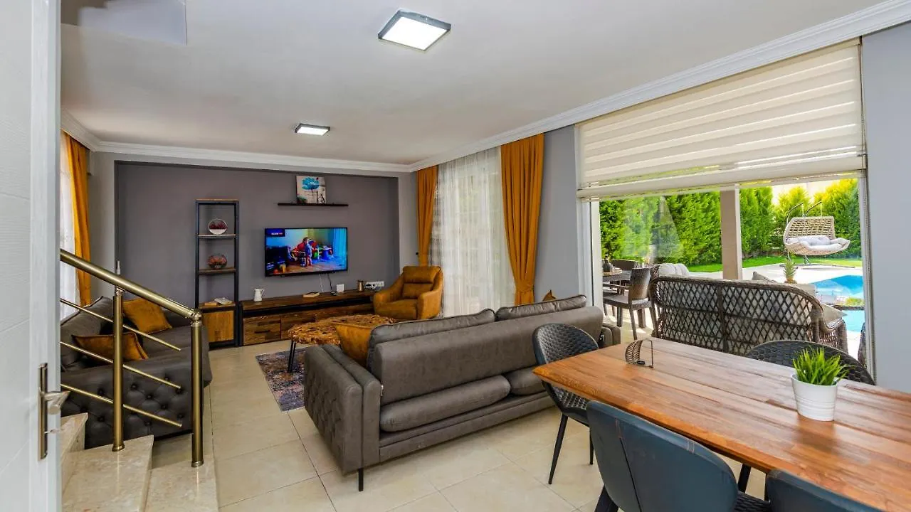 Blue - 4 Bedroom Holiday Villa in Hisarönü Ölüdeniz