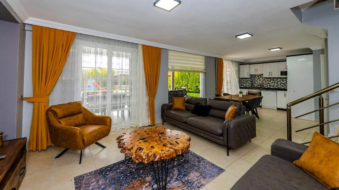 Blue - 4 Bedroom Holiday Villa In Hisaroenue Ölüdeniz