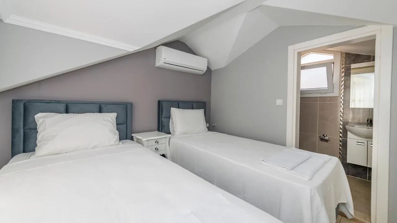 Blue - 4 Bedroom Holiday Villa in Hisarönü Ölüdeniz