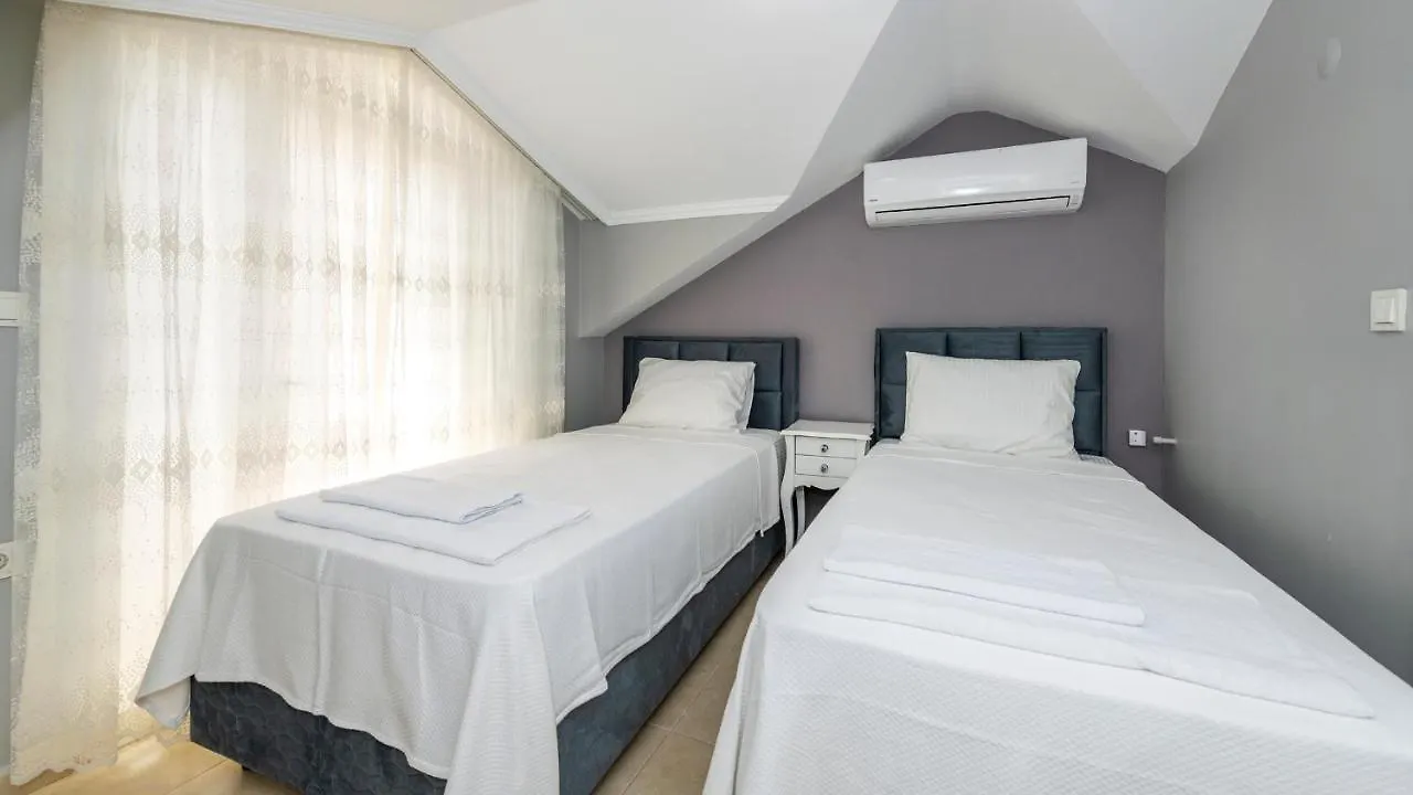 Blue - 4 Bedroom Holiday Villa In Hisaroenue Ölüdeniz Turcja